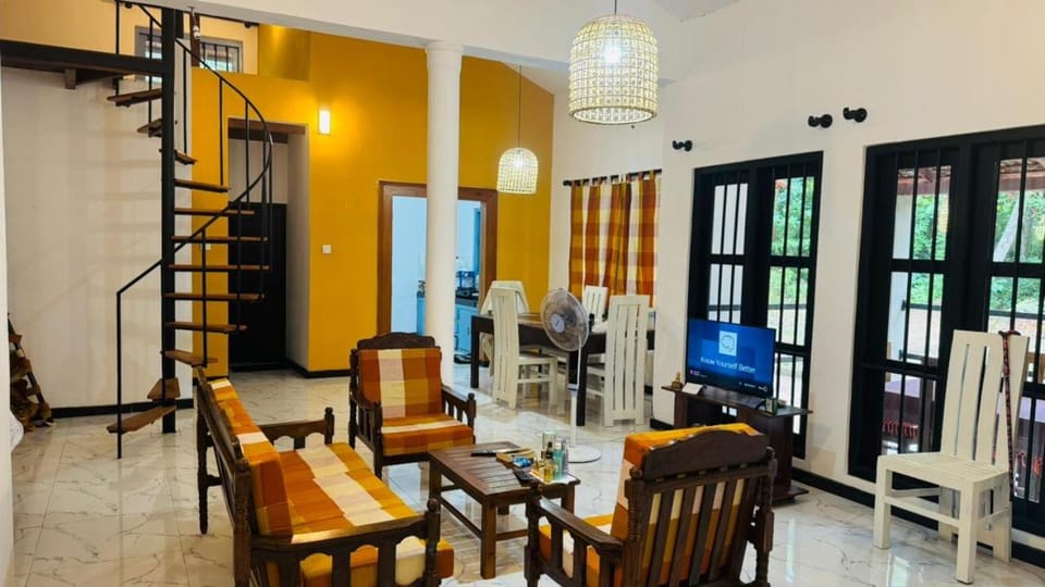 Sunset Breeze House in Southern Province