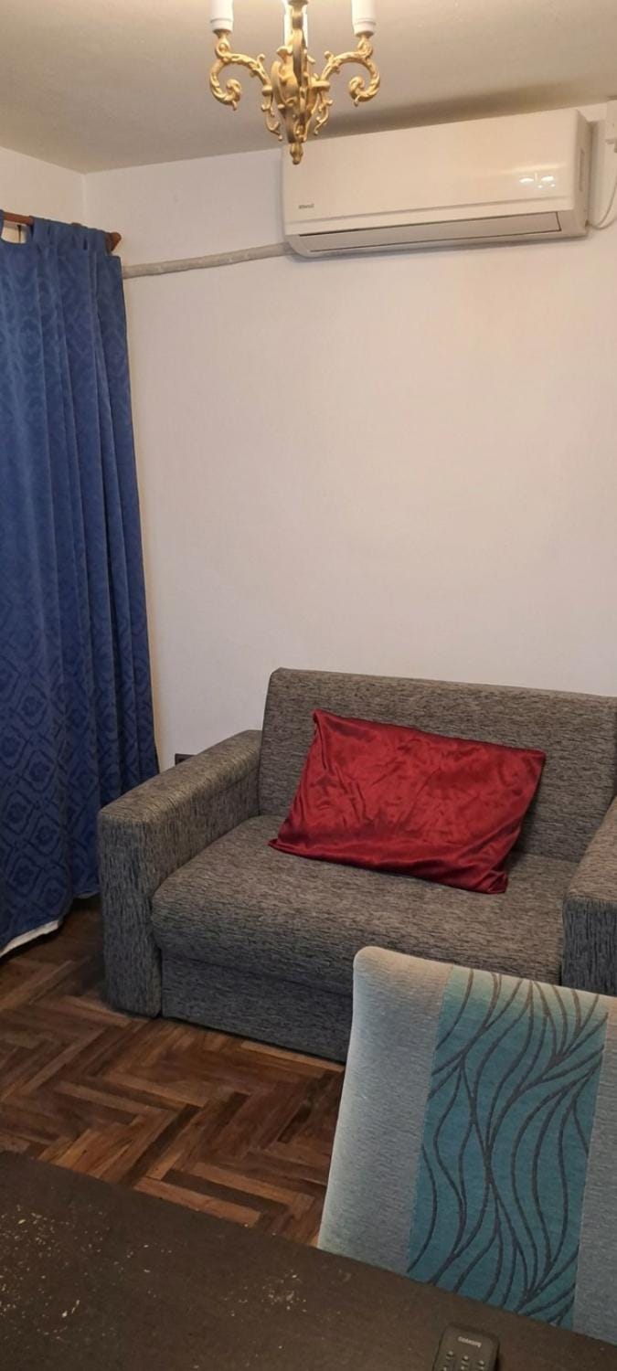 Living room, Seating area, air conditioner
