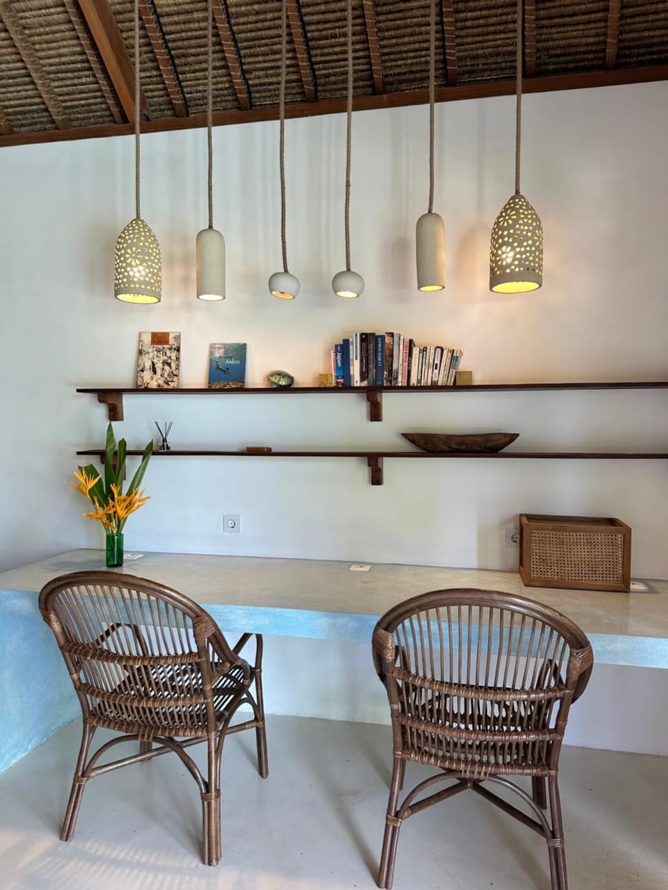 Library, Seating area