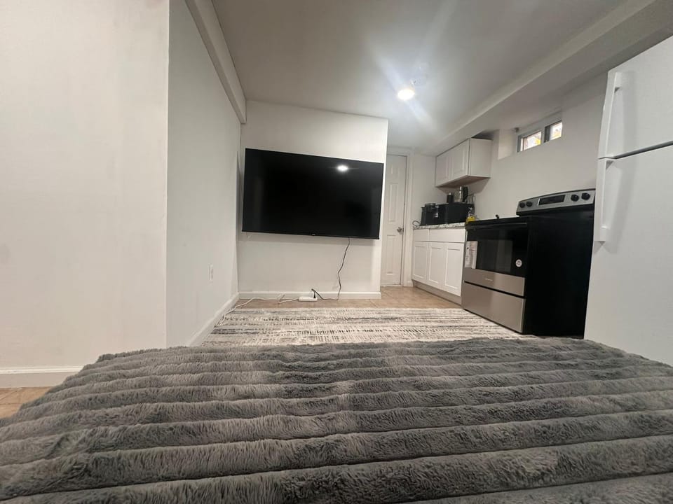 Serene and comfortable getaway in Elmont Vacation rental in Elmont