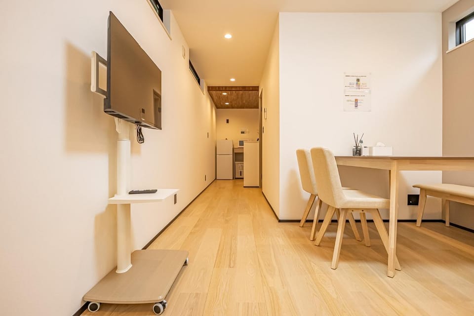 Communal lounge/ TV room, Living room, Seating area