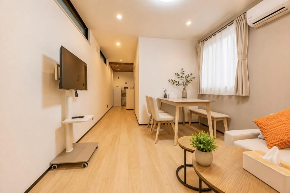 Living room, Seating area, Dining area