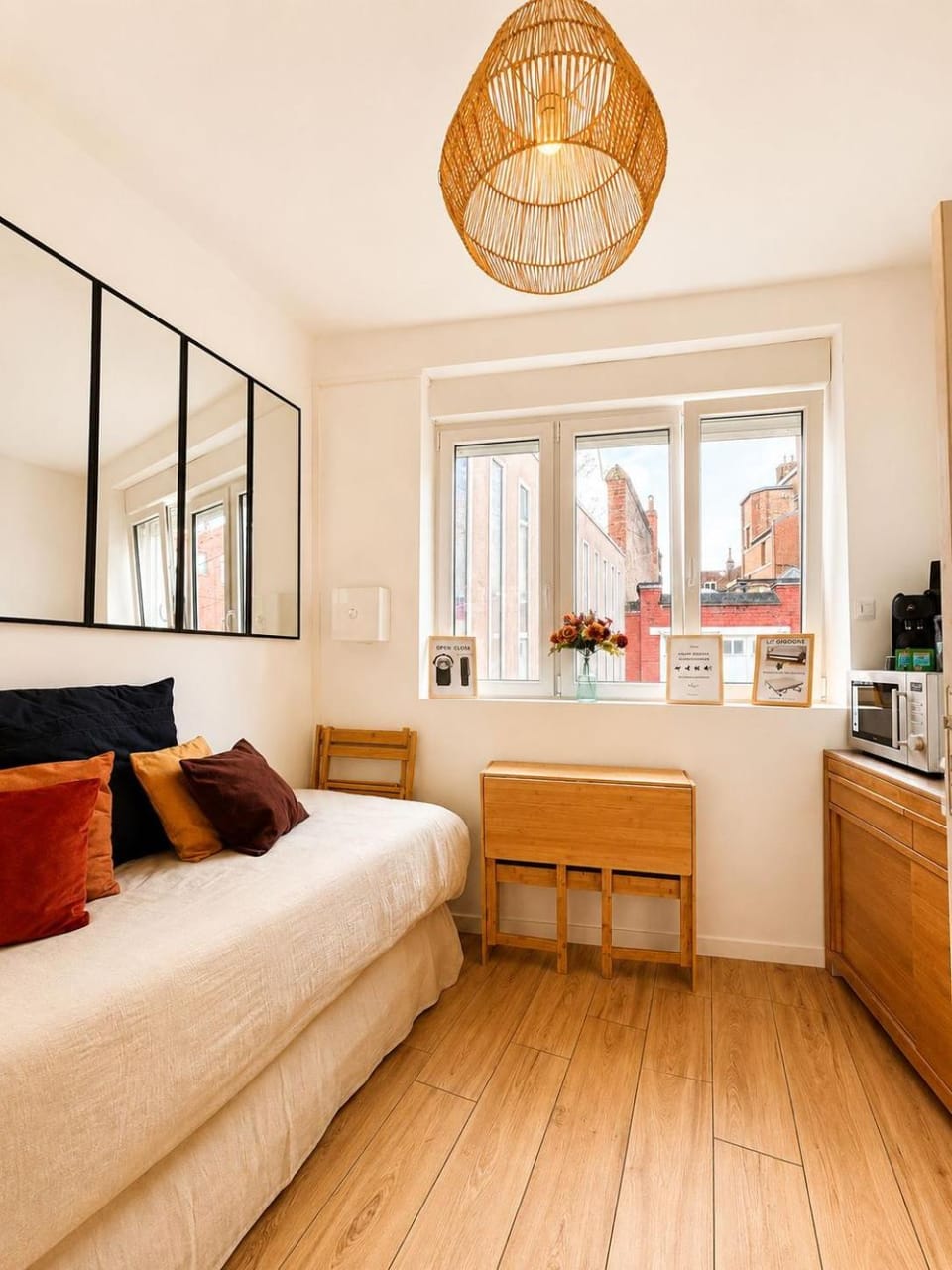 Studio Calme, 10 min Train Stations & Euralille Apartment in Lille