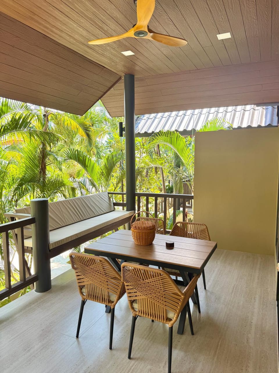 Patio, Day, View (from property/room), Balcony/Terrace, Dining area