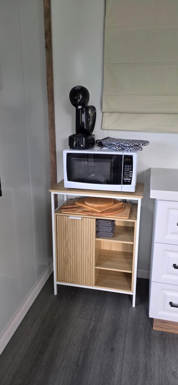 Coffee/tea facilities, Kitchen or kitchenette