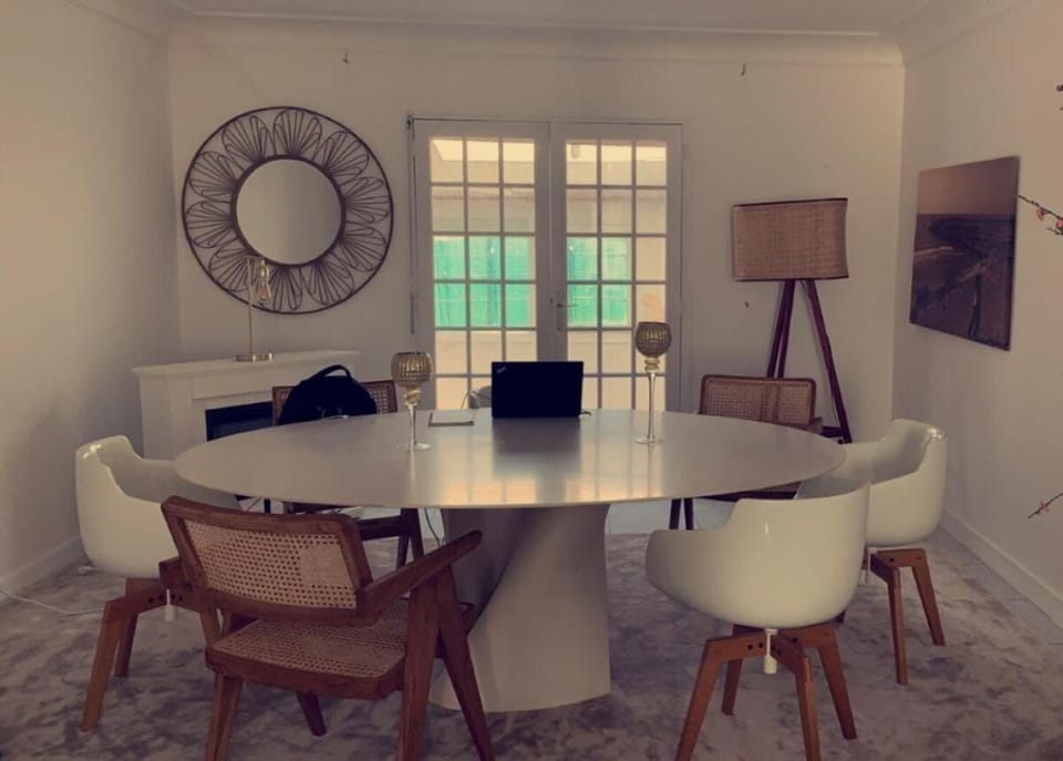 Maison privée spacieuse avec piscine chauffée pour 8 personnes House in Joué-lès-Tours