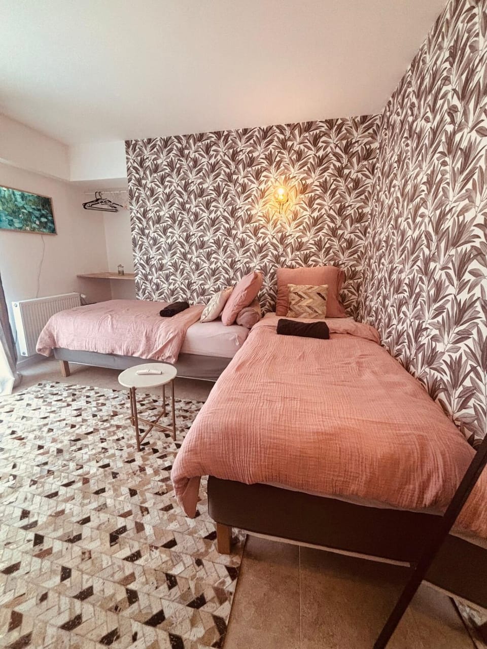 Maison privée spacieuse avec piscine chauffée pour 8 personnes House in Joué-lès-Tours