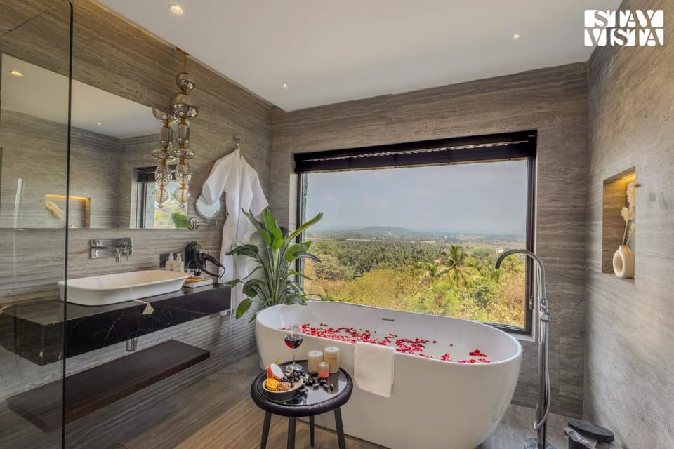 Bathroom, Bath
