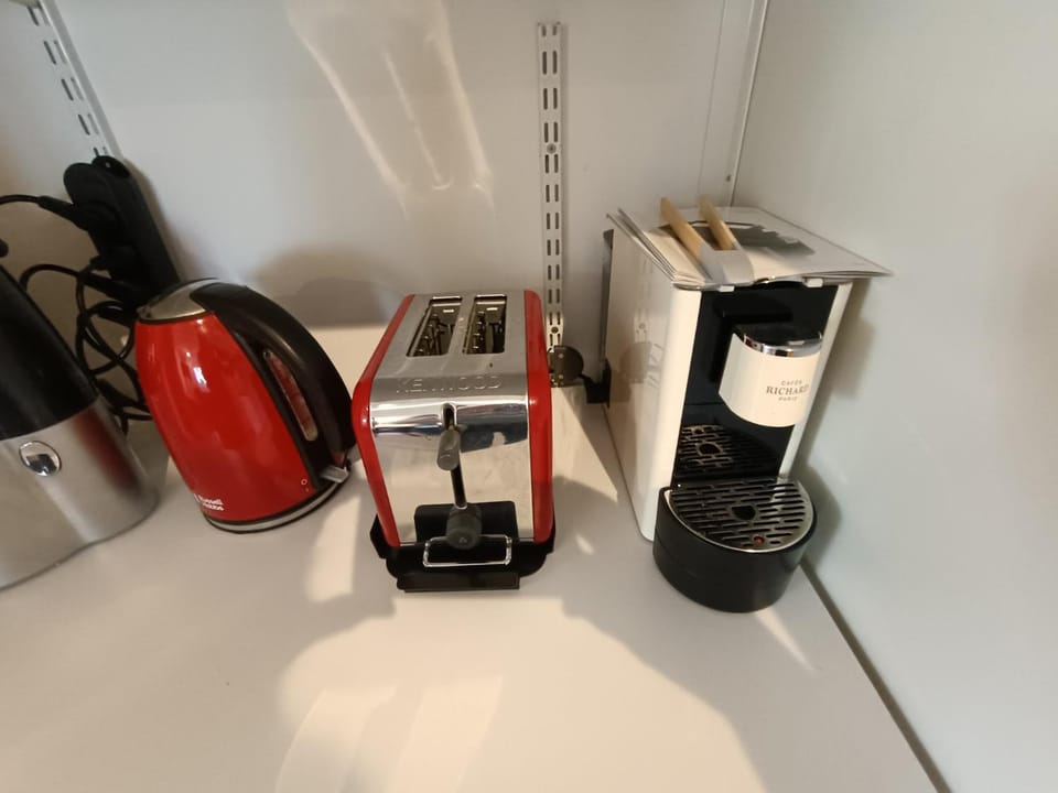 Coffee/tea facilities