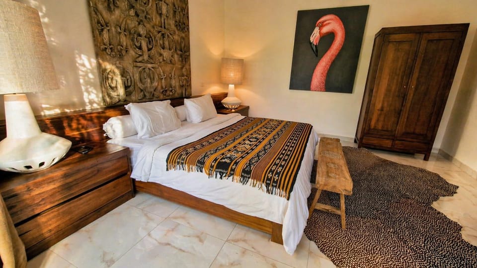 Luxury private tropical Oasis & pool Bali Villa in North Kuta