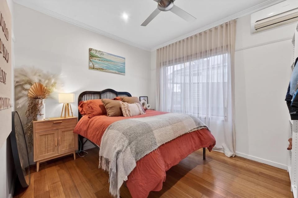 Styled Entertainer only mins from CBD House in Bendigo