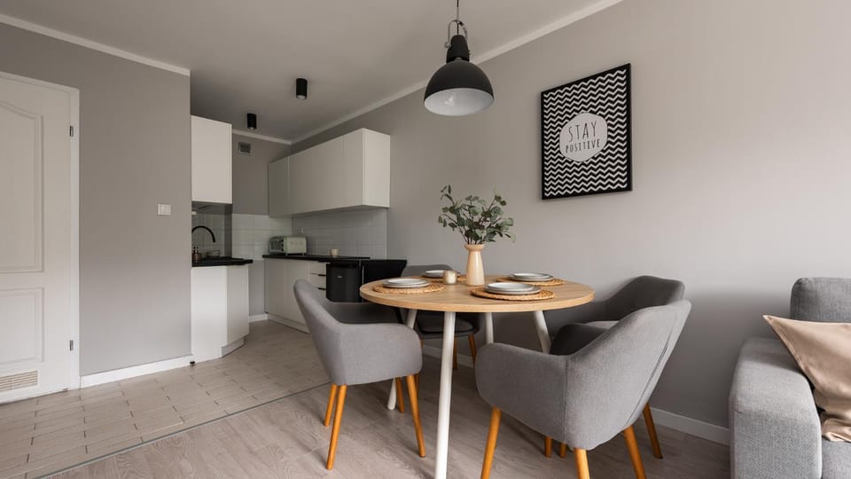 Kitchen or kitchenette, Living room, Photo of the whole room, Dining area, microwave