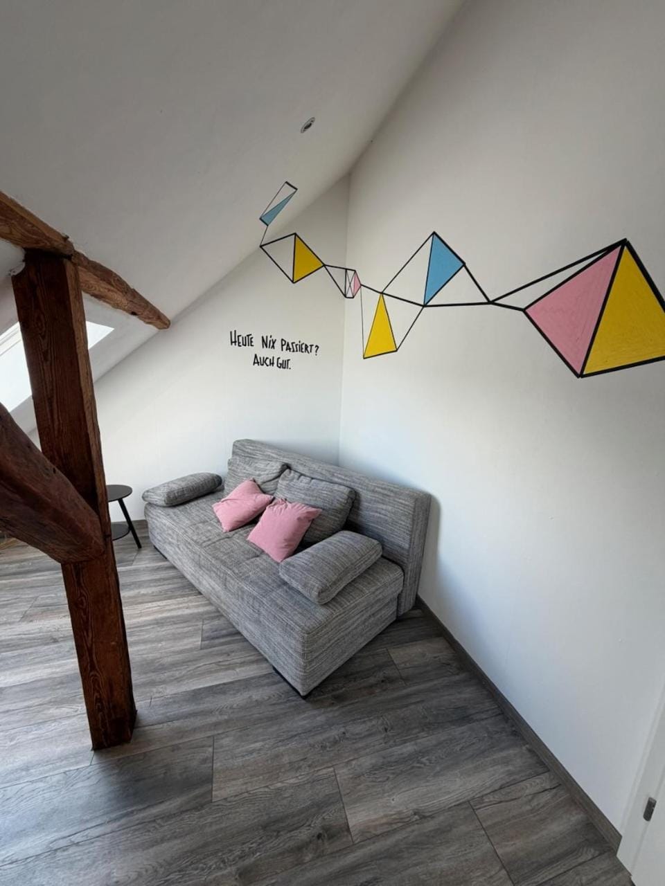Bedroom, kitchen