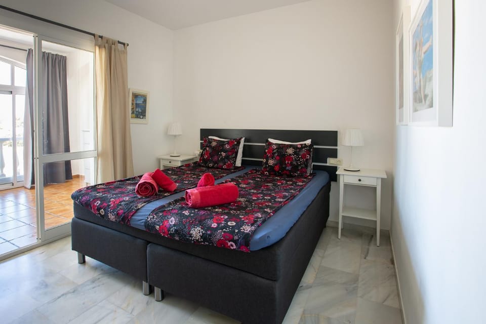 Sunny Roof Terrace Near Burriana Beach House in Nerja