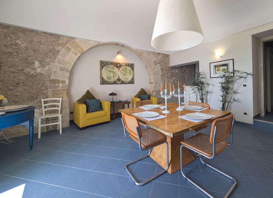 View (from property/room), Living room, Seating area, Sea view, Sea view
