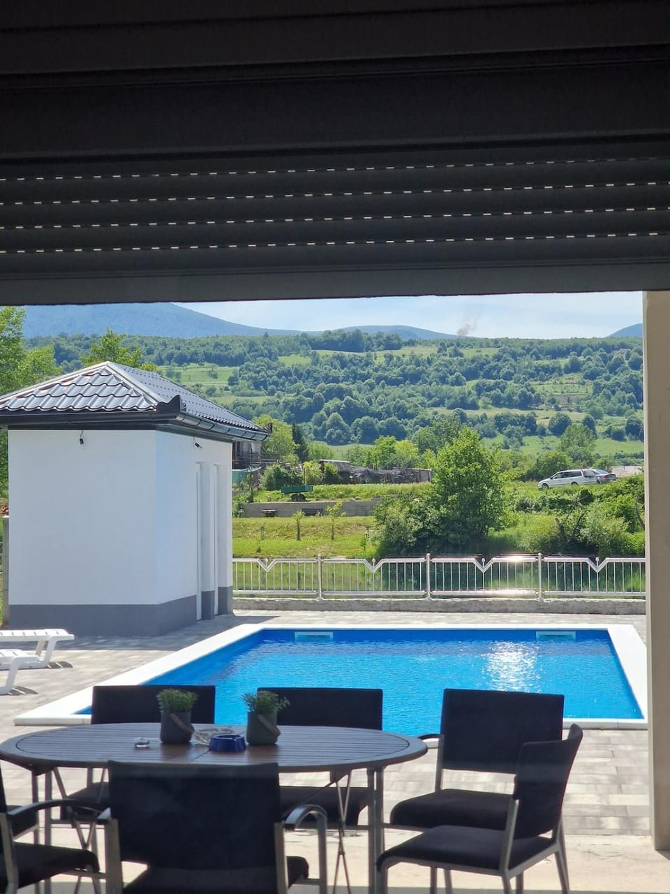 Facade/entrance, Off site, Food close-up, Day, Summer, Balcony/Terrace, Balcony/Terrace, Guests, City view, Mountain view, Pool view, River view, Family, internet, internet