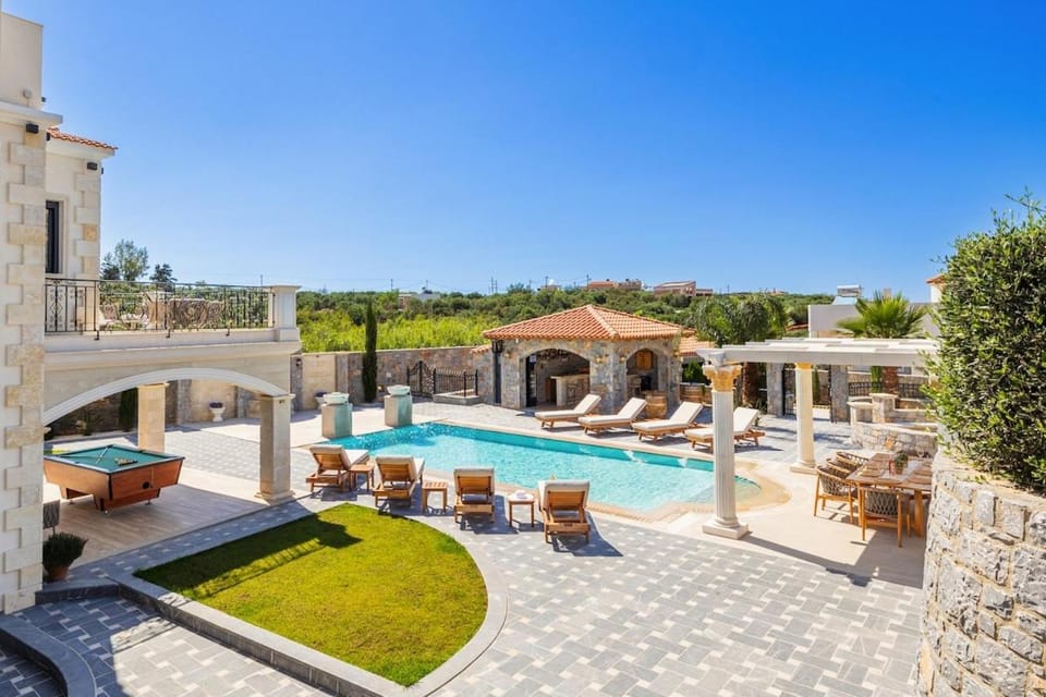 Atlantis Luxe Villa Apartment in Lasithi