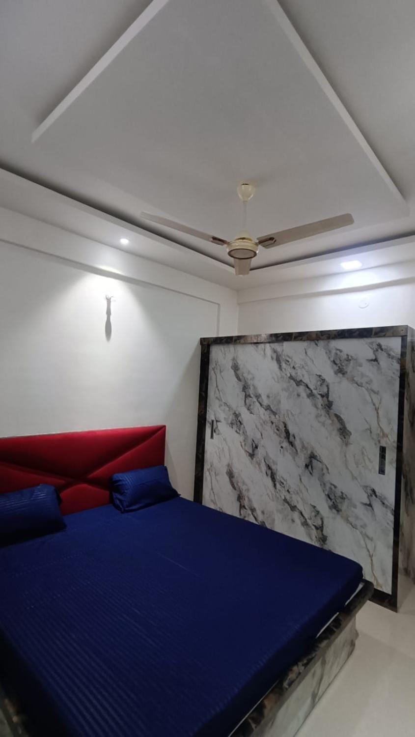 Riddhi siddhi family guest house House in Maharashtra
