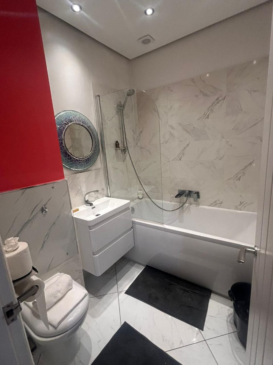 OnSlow Drive Apartment in Glasgow