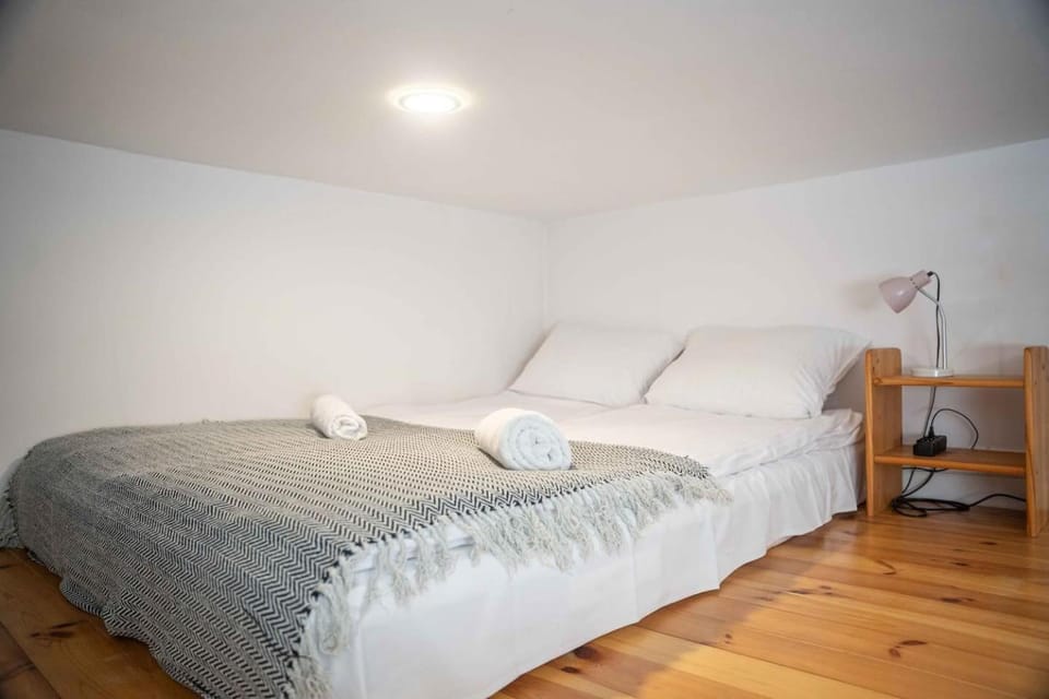 Cozy Entresol Apartment with Parking Targowa Apartment in Masovian Voivodeship