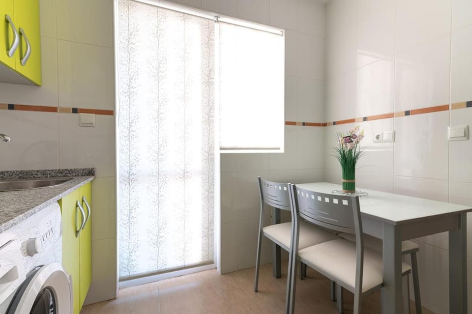 Apartamento con terraza Apartment in Western coast of Cantabria
