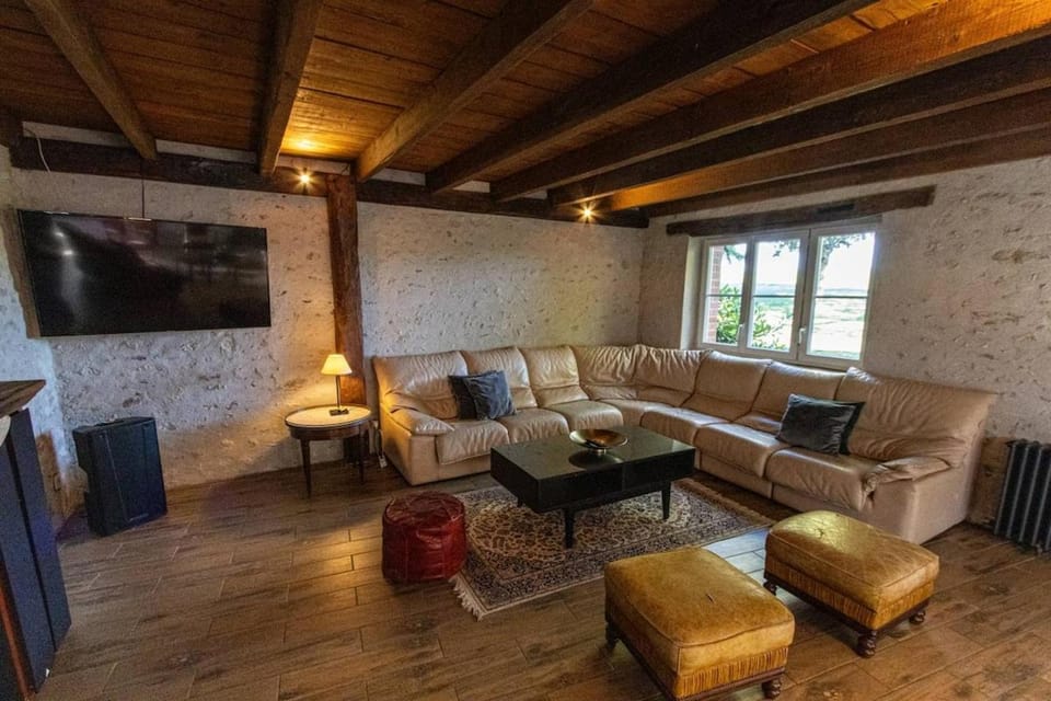 Communal lounge/ TV room