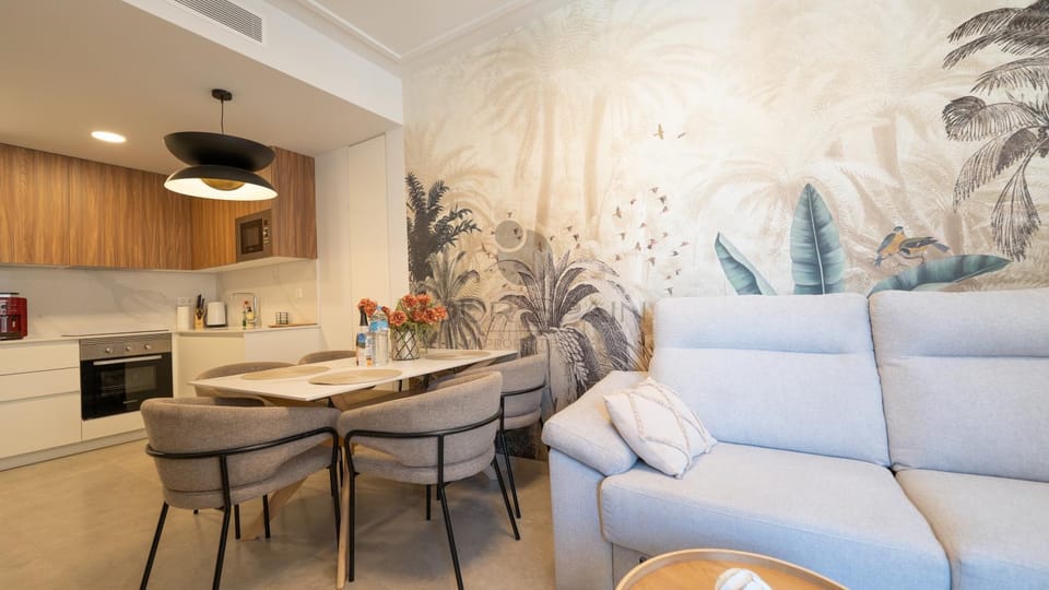 Kitchen or kitchenette, Living room, Seating area, Dining area, stove