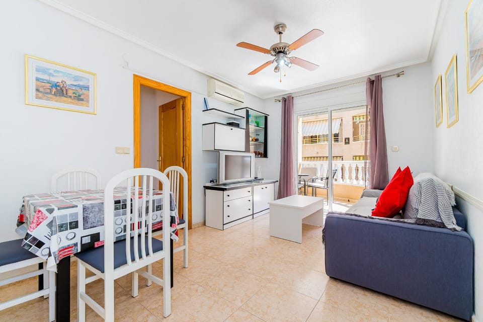 Communal lounge/ TV room, Living room