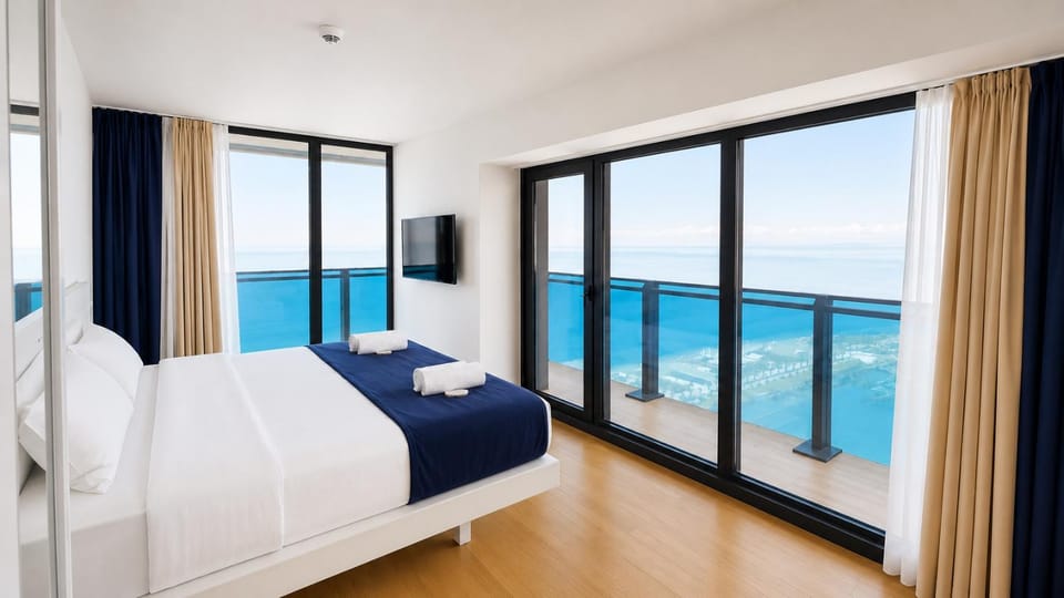 Bed, TV and multimedia, View (from property/room), Bedroom, Sea view, towels, air conditioner