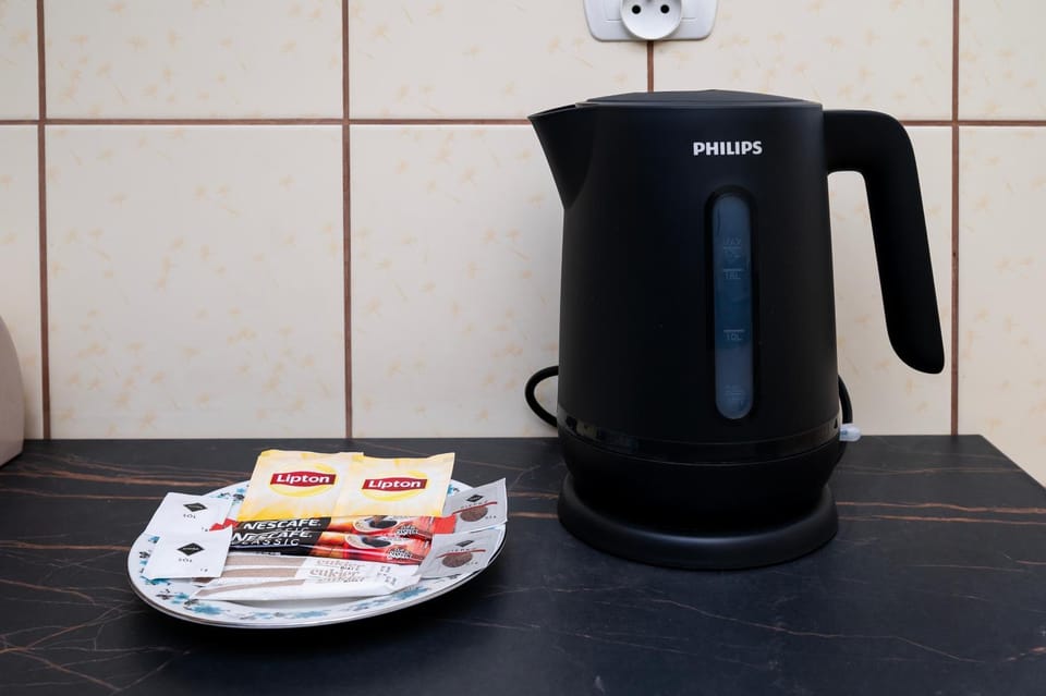 Coffee/tea facilities, Kitchen or kitchenette, Food and drinks