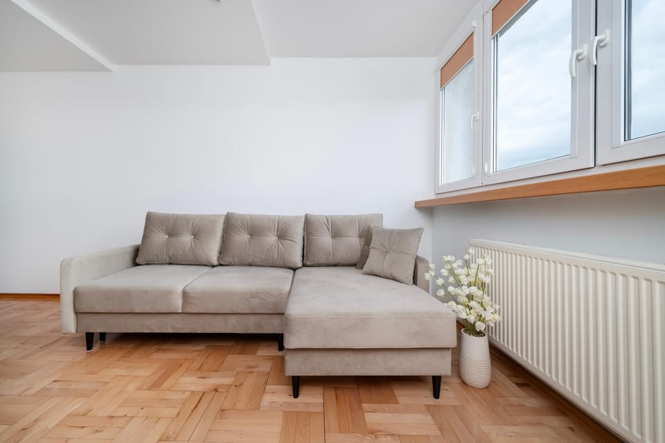 Living room, Seating area, internet