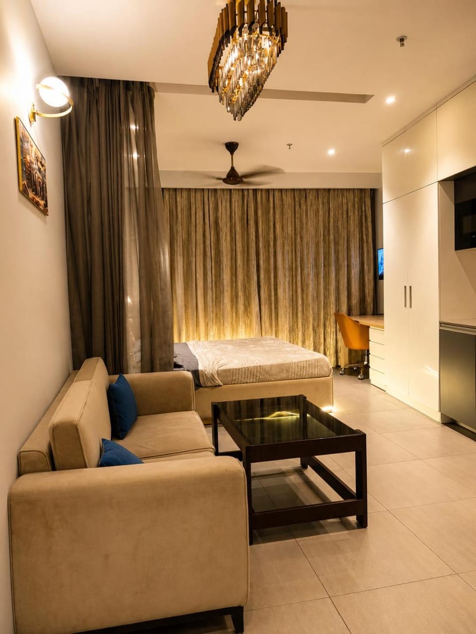 Skyvera stay at Supernova Apartment hotel in Noida