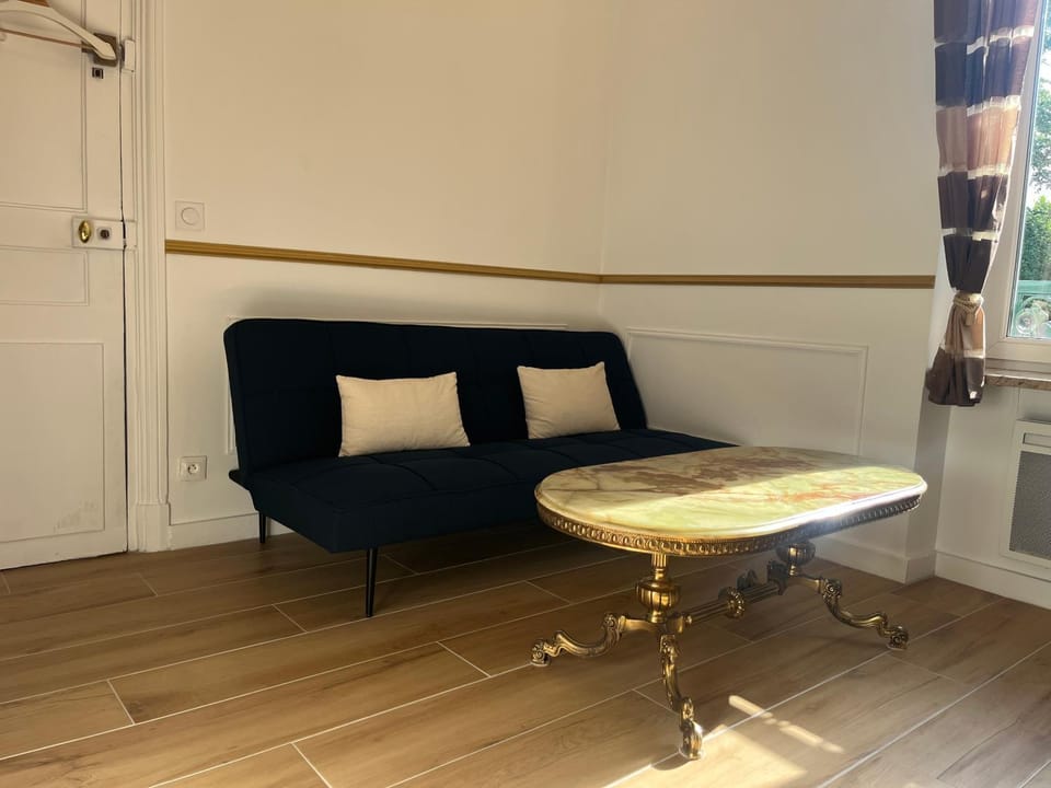 Le Cantilien Apartment - Chantilly Apartment in Chantilly