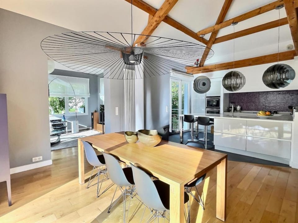 House with sauna, gym, and terraces Villa in Divonne-les-Bains