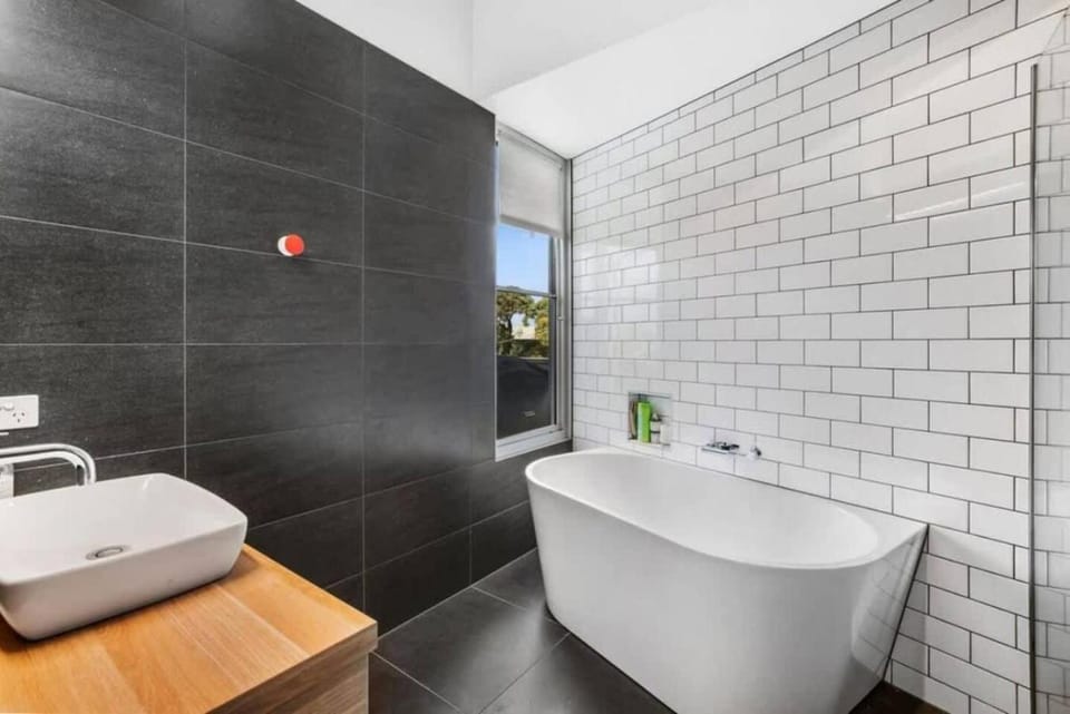 Coastal Tree Top Views House in Aireys Inlet