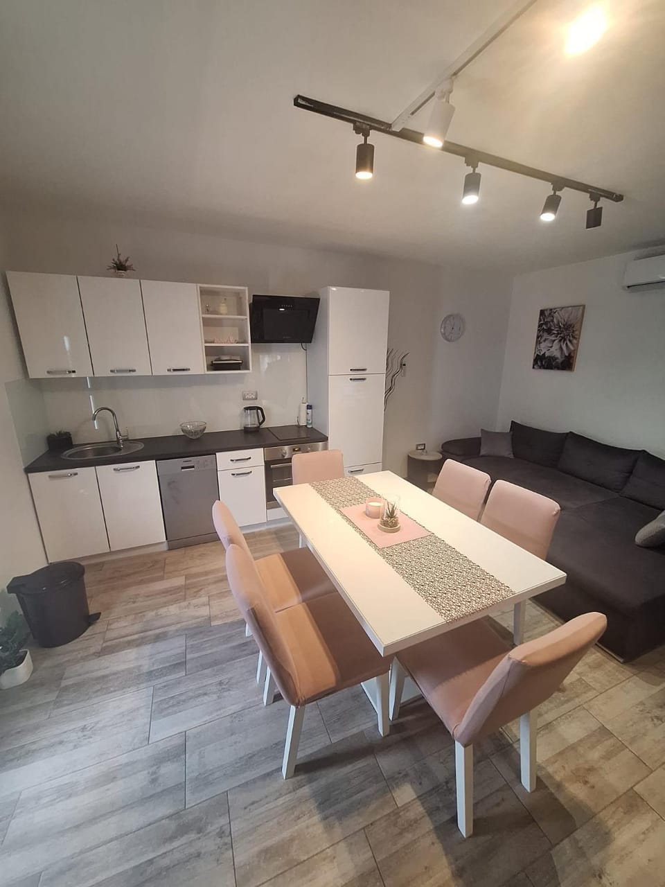 Paola Apartment in Šibenik-Knin County, Croatia