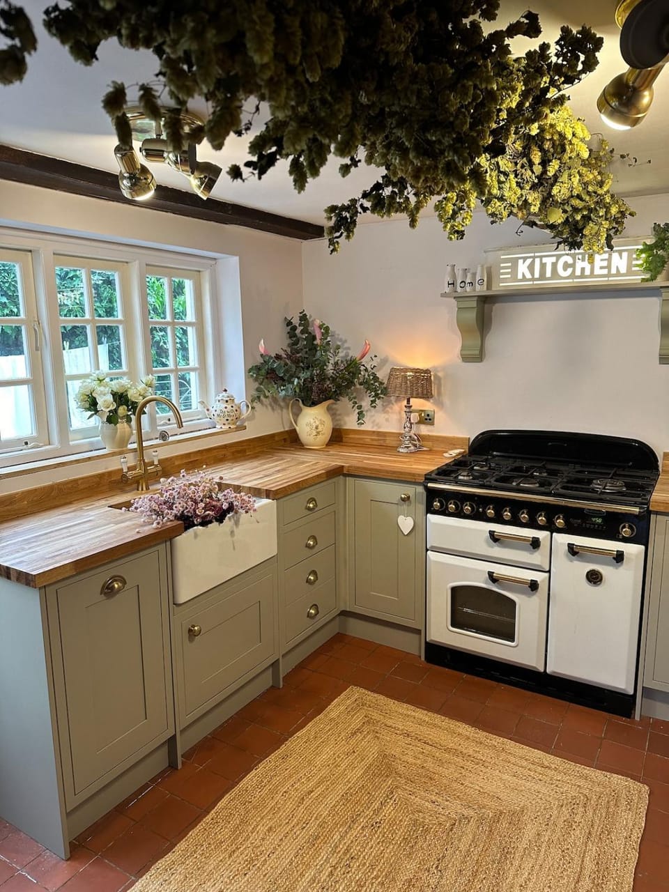 Spring Cottage House in Wirral