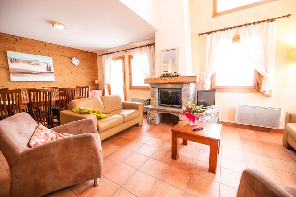 Five-room chalet for eight persons House in Saint-François-Longchamp