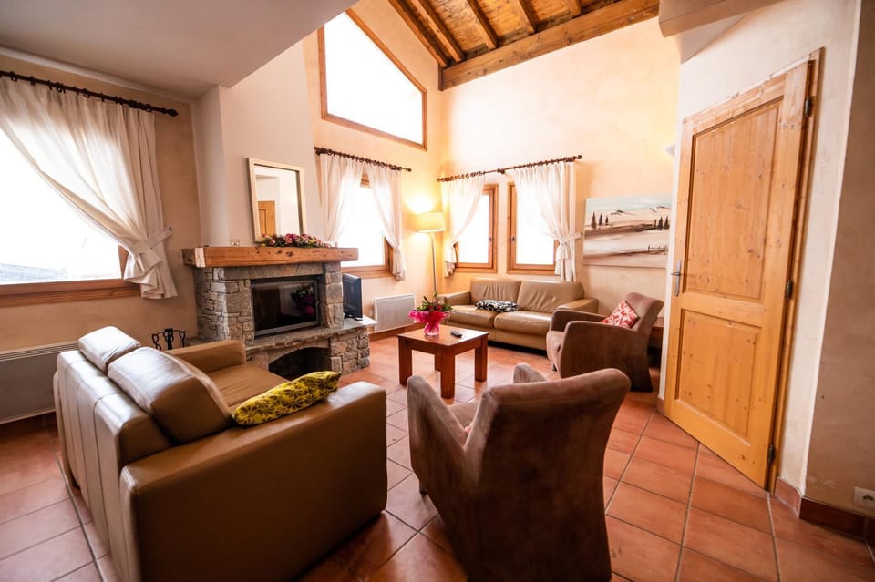 Five-room chalet for eight persons House in Saint-François-Longchamp