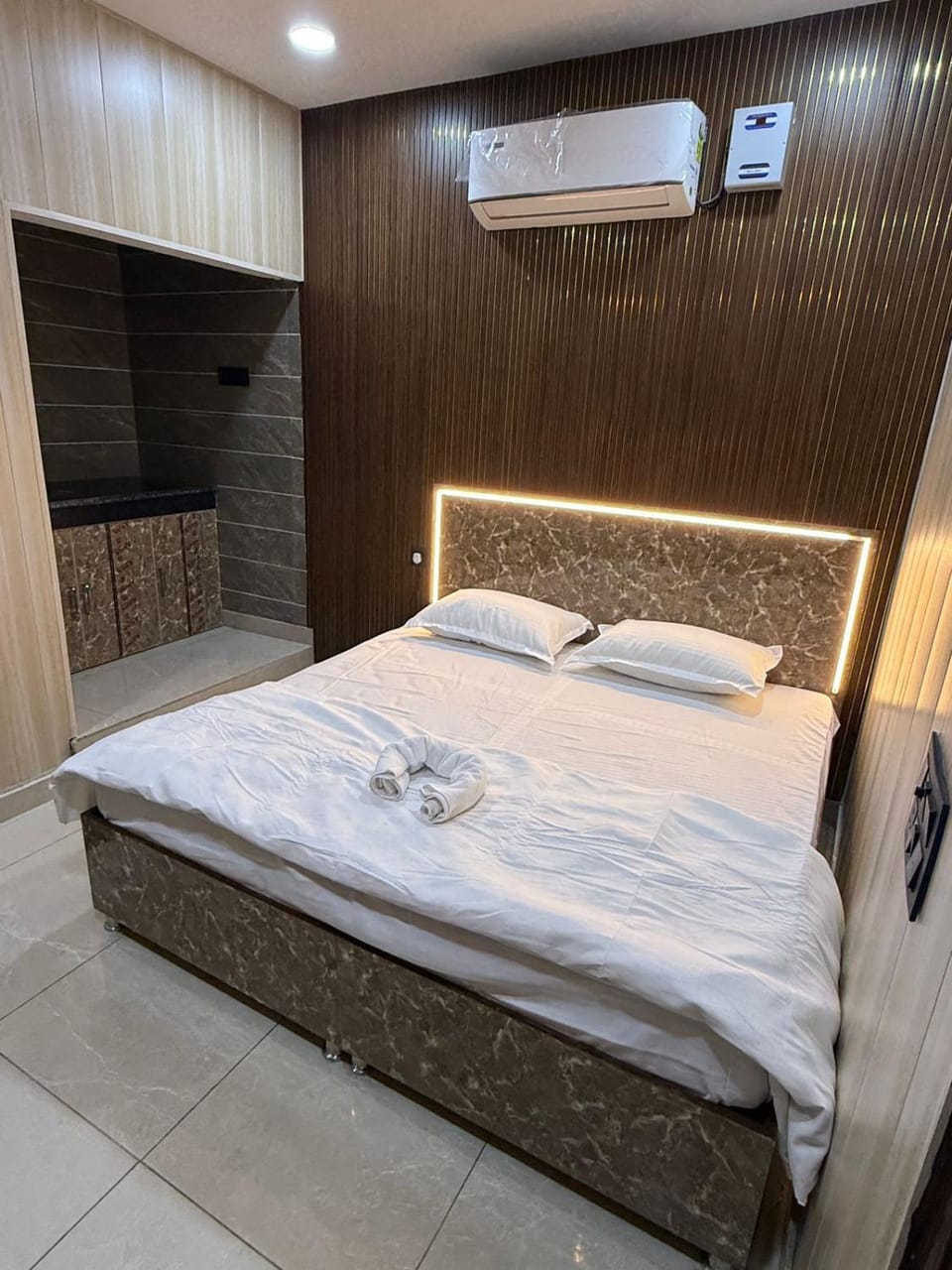 Hotel 7 star Apartment in Ludhiana