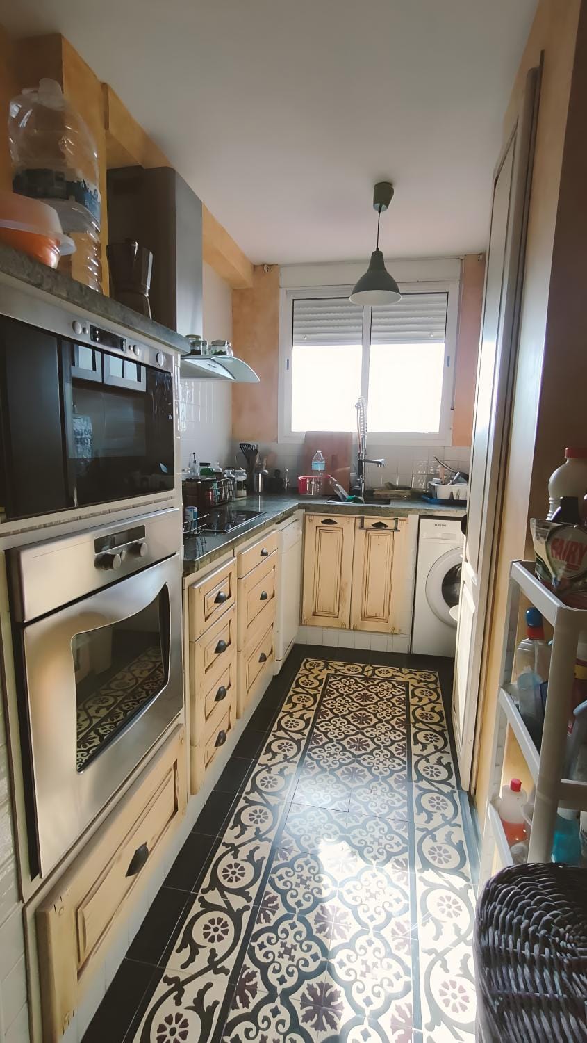 Kitchen or kitchenette, Living room