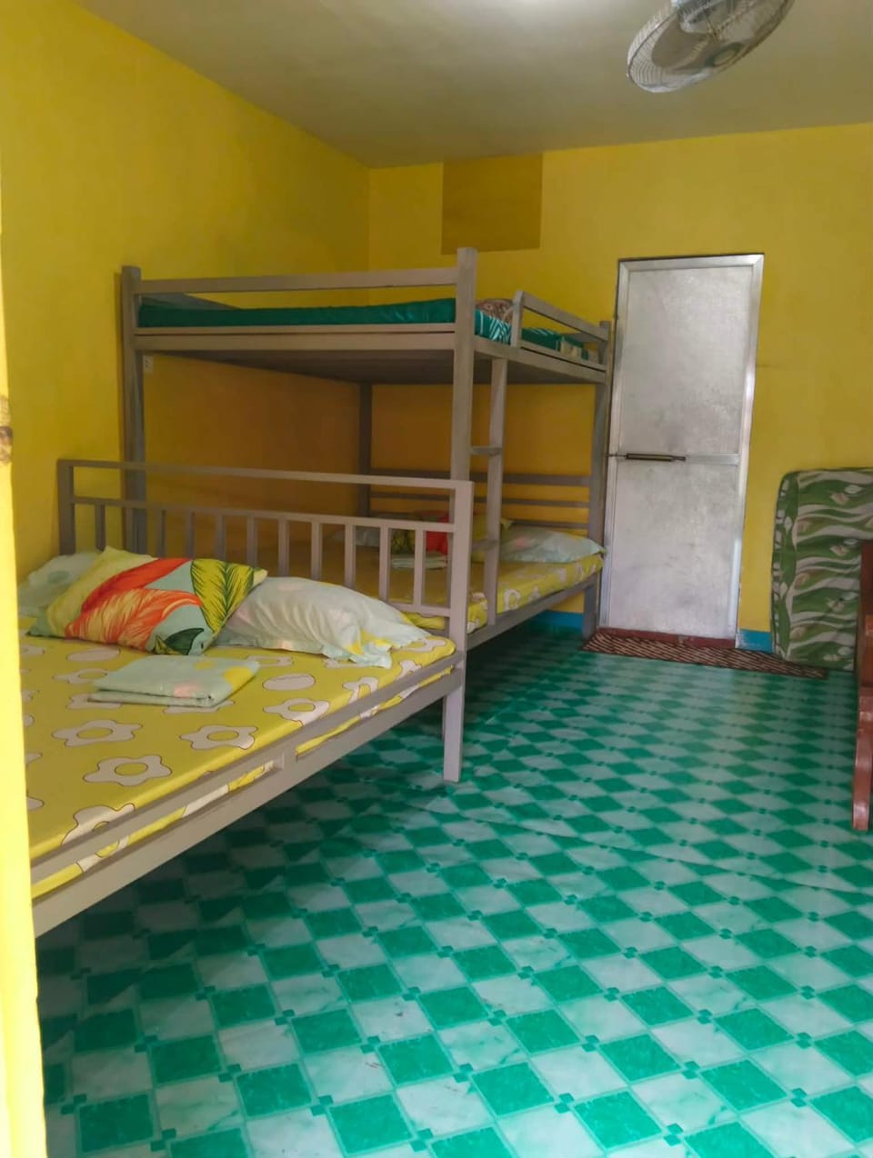 Vilma Transient House Bed and Breakfast in Bolinao