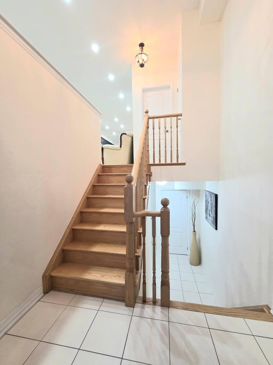 Ligero Townhouse Entire Four Bedrooms Home House in Orangeville