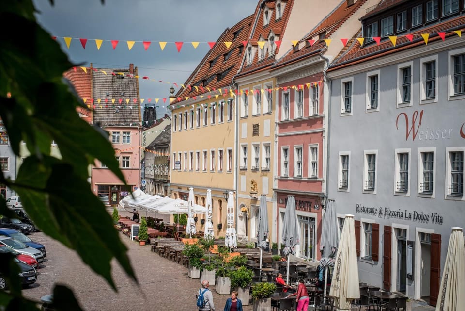 City view, Street view