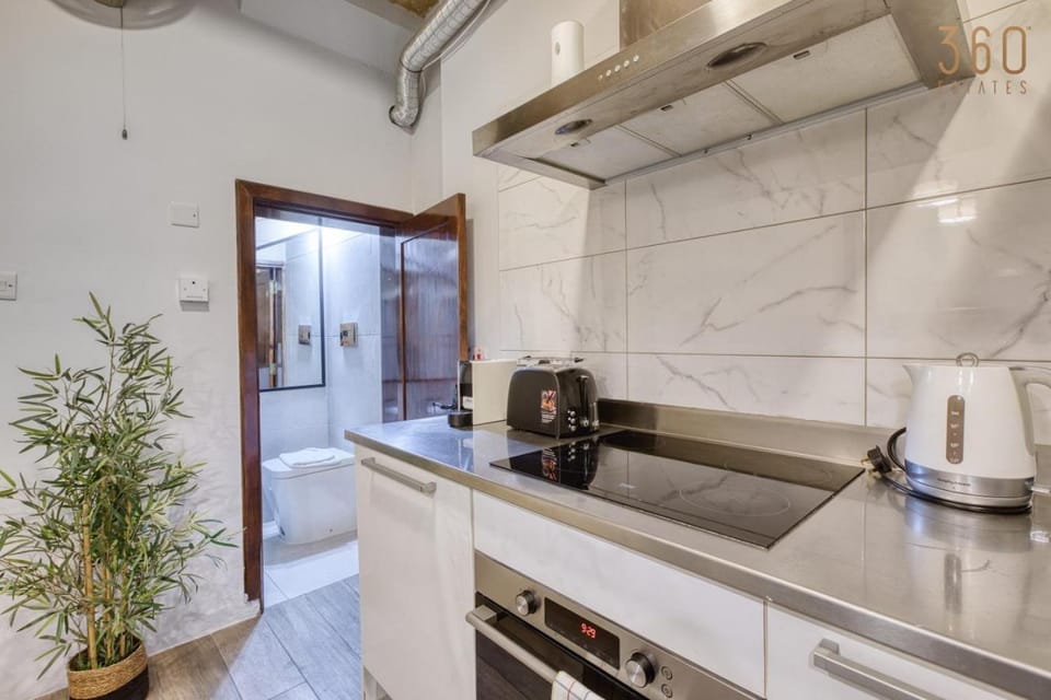 Coffee/tea facilities, Kitchen or kitchenette, dishwasher, minibar, stove, toaster