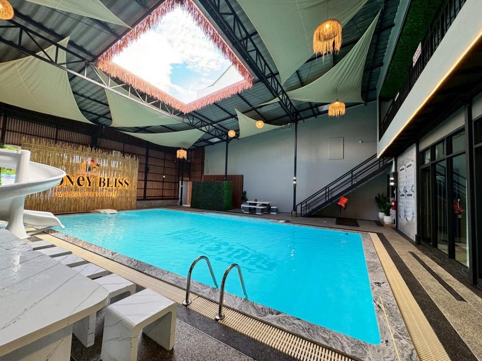 Pool view, Swimming pool, Swimming pool