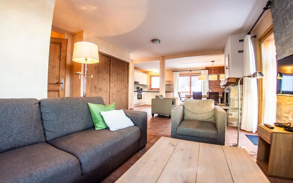 Six-room chalet for 10 persons House in Saint-François-Longchamp