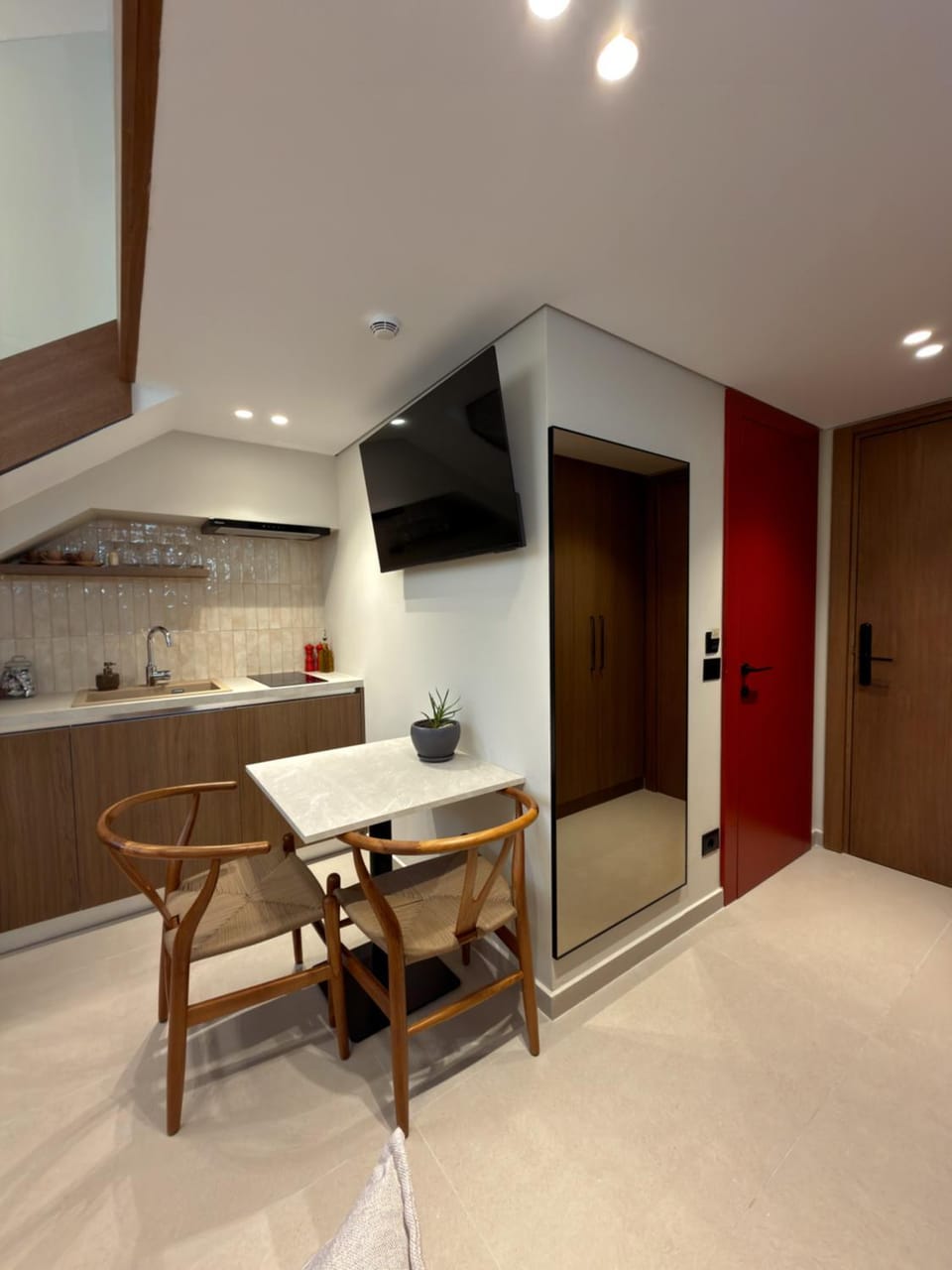 TV and multimedia, Kitchen or kitchenette, Dining area