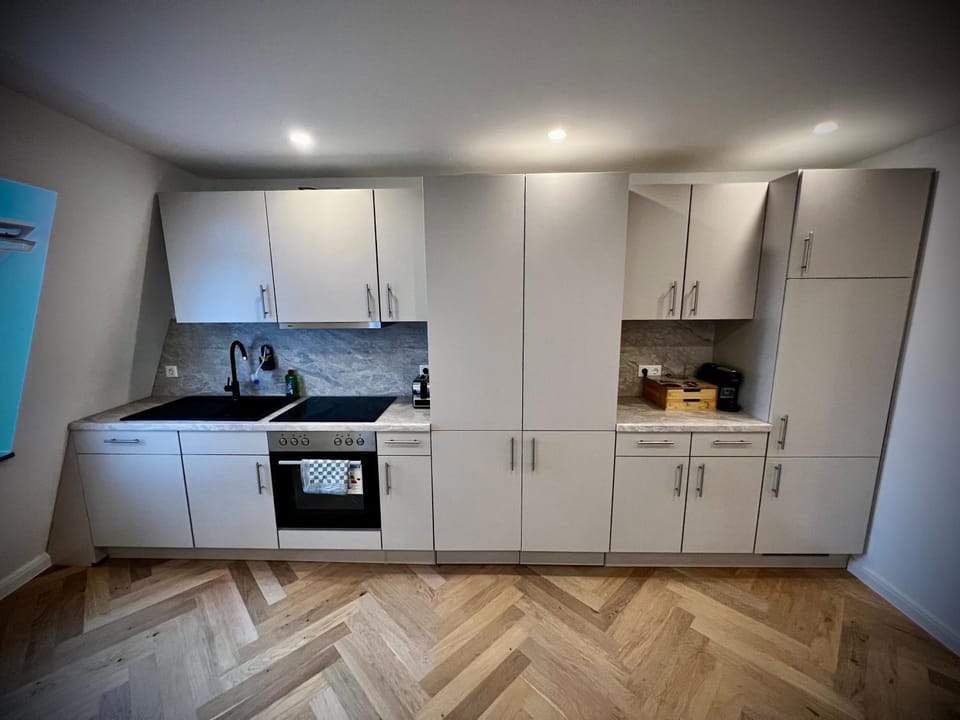 Communal kitchen, kitchen