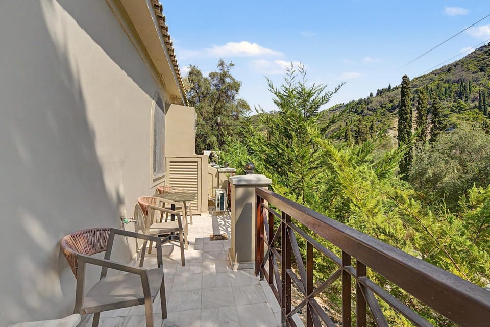 Doliva Studio 6 with private pool Apartment in Peloponnese, Western Greece and the Ionian